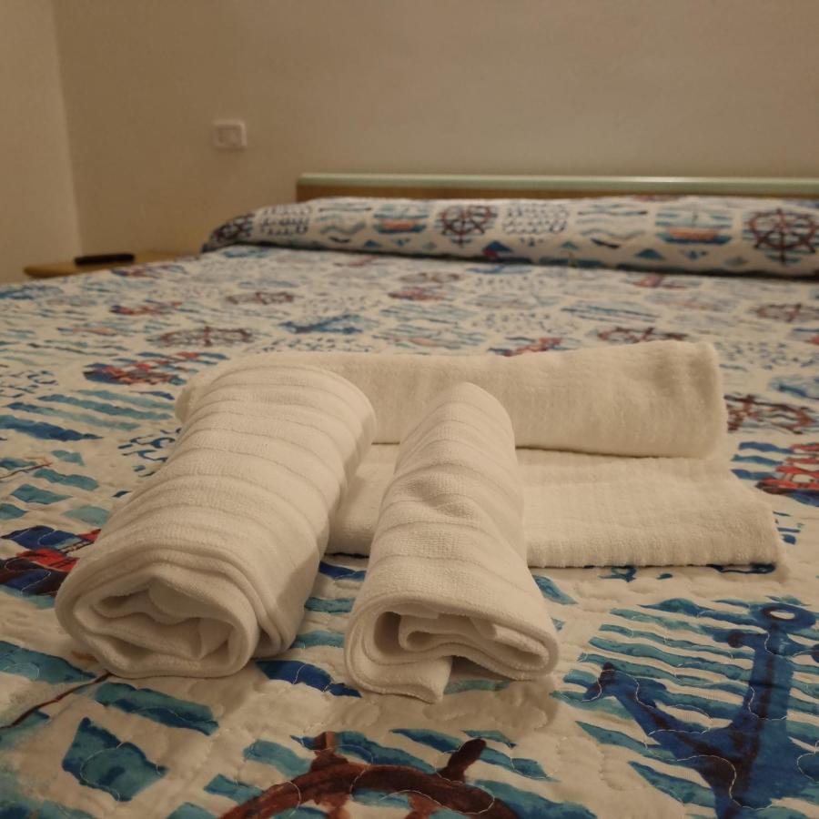 Albergo La Portaccia กาส์ตีจลิโอเน เดลลา เปสกายา ภายนอก รูปภาพ